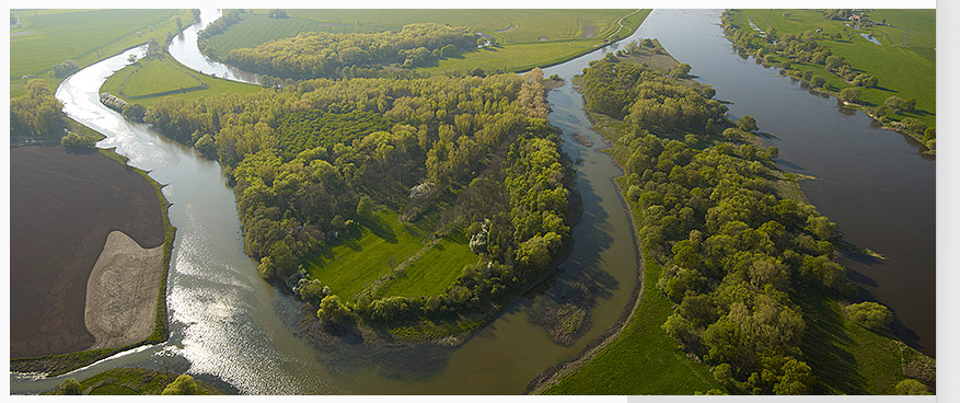 The river Saal flows into the river Elbe (Germany). Photo: Andr&eacute; K&uuml;nzelmann